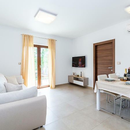Apartments Gioia بوريتش المظهر الخارجي الصورة