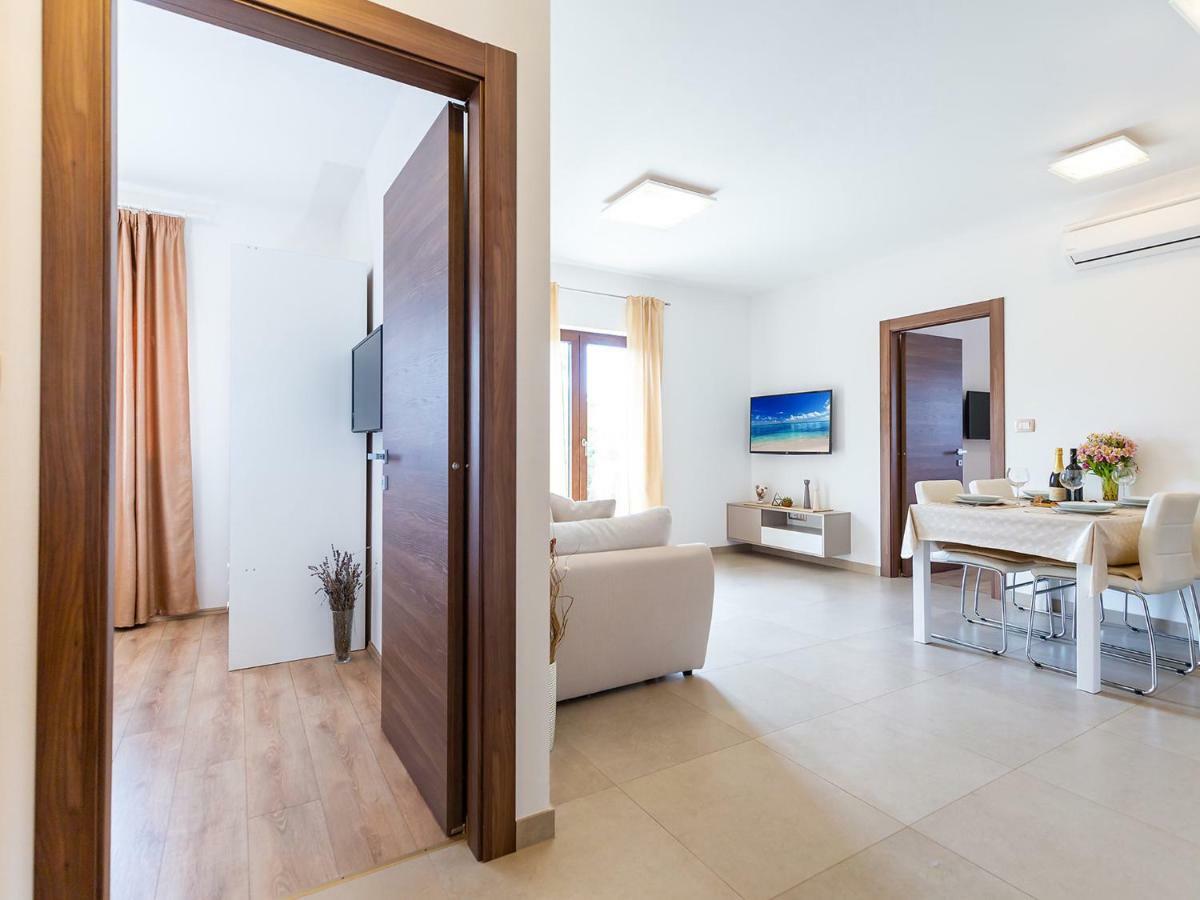 Apartments Gioia بوريتش المظهر الخارجي الصورة