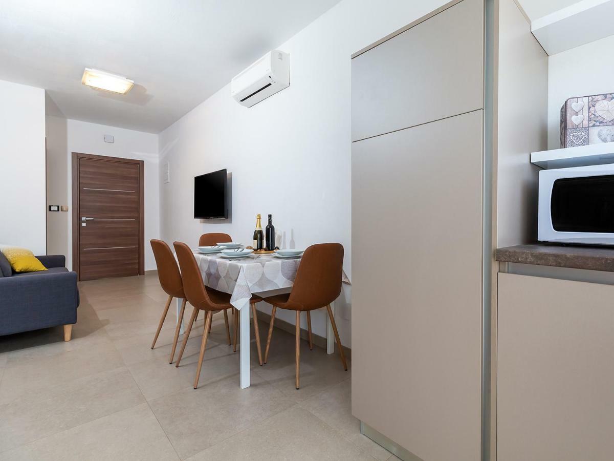 Apartments Gioia بوريتش المظهر الخارجي الصورة