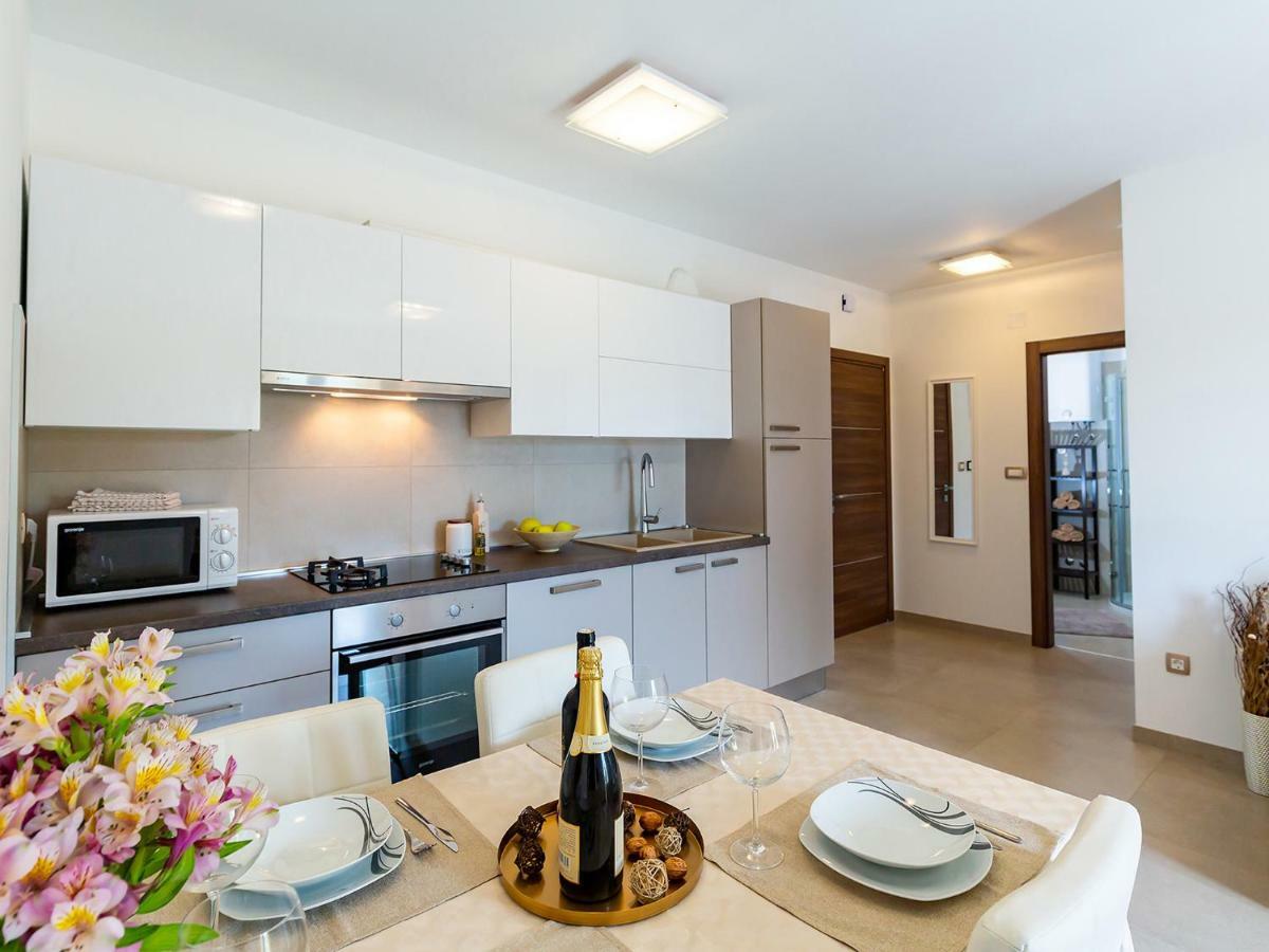 Apartments Gioia بوريتش المظهر الخارجي الصورة