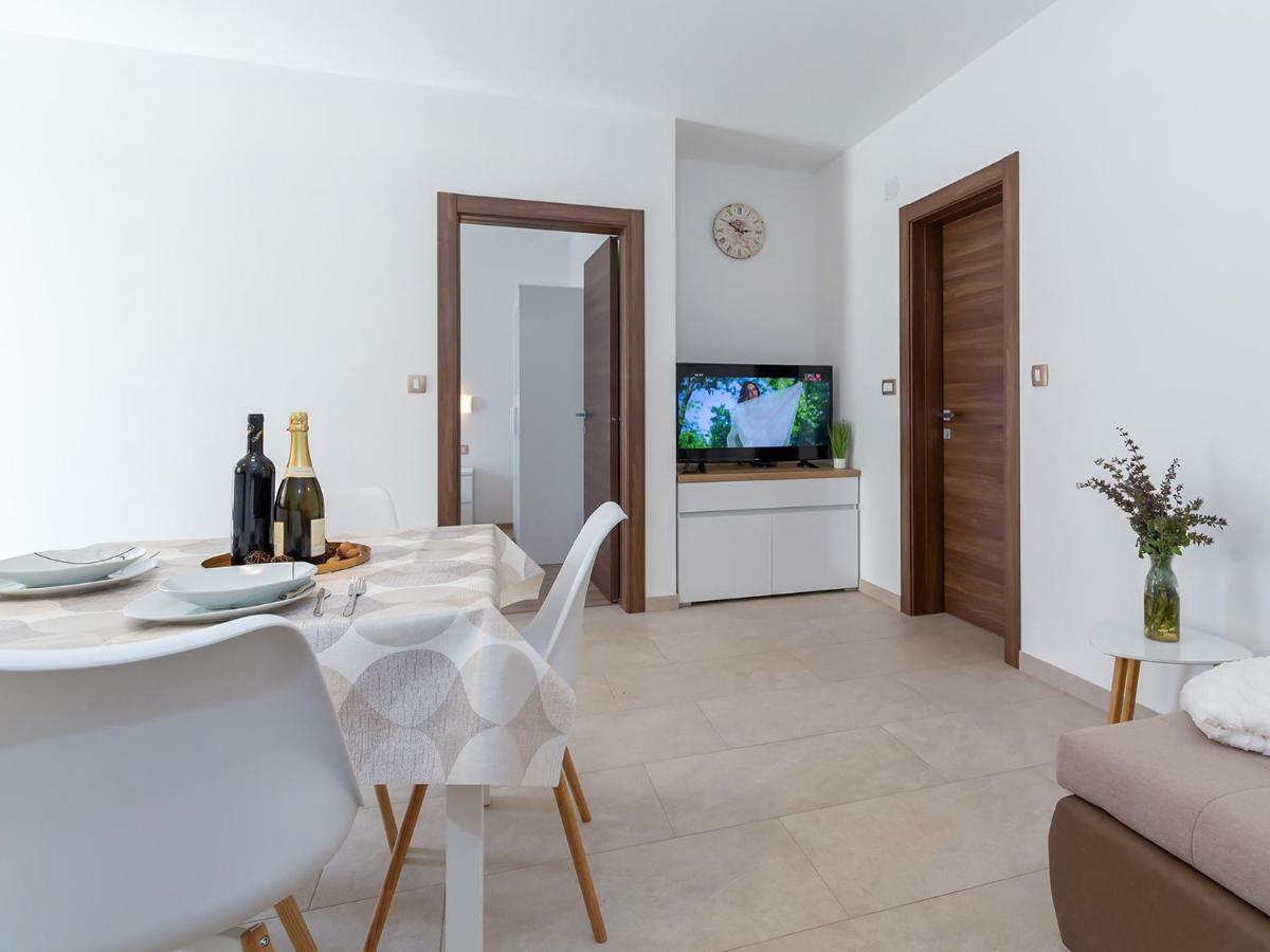 Apartments Gioia بوريتش المظهر الخارجي الصورة