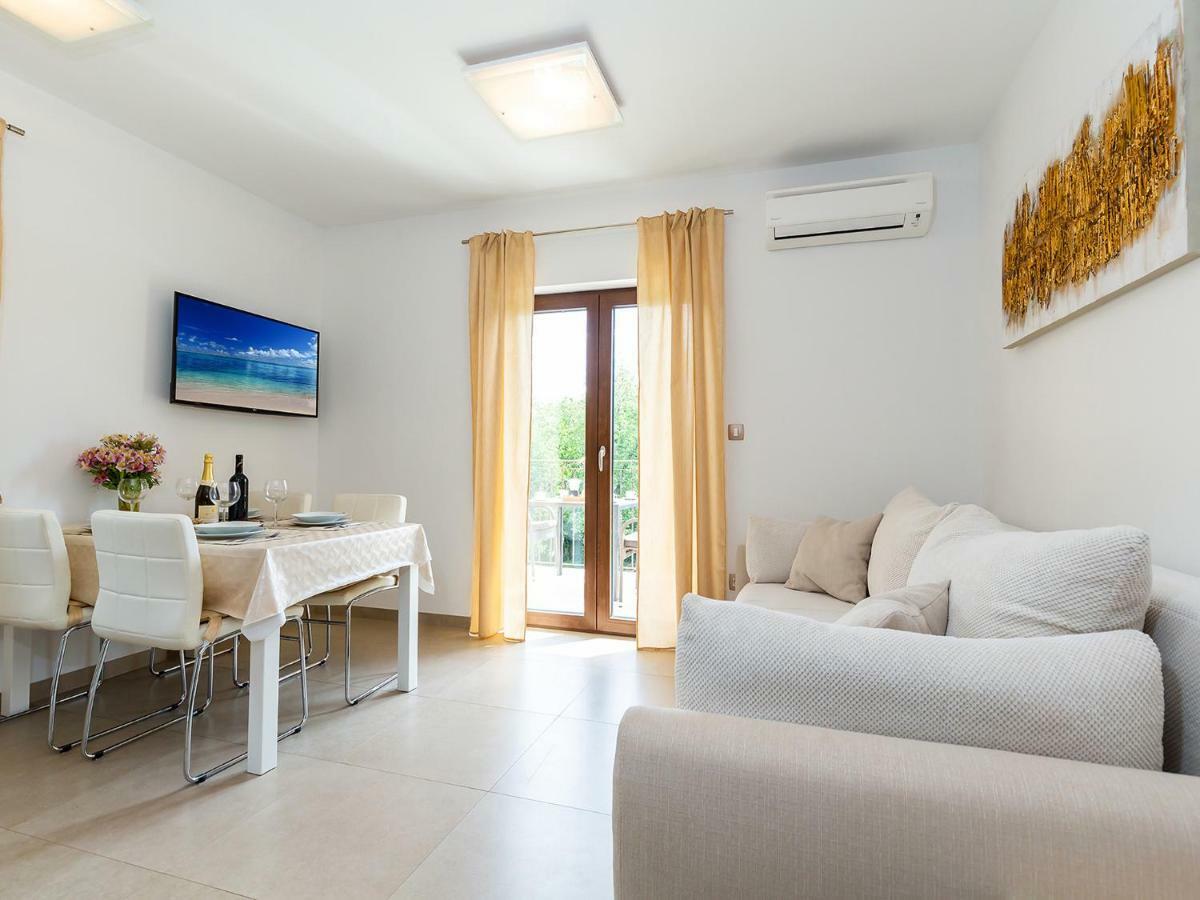 Apartments Gioia بوريتش المظهر الخارجي الصورة