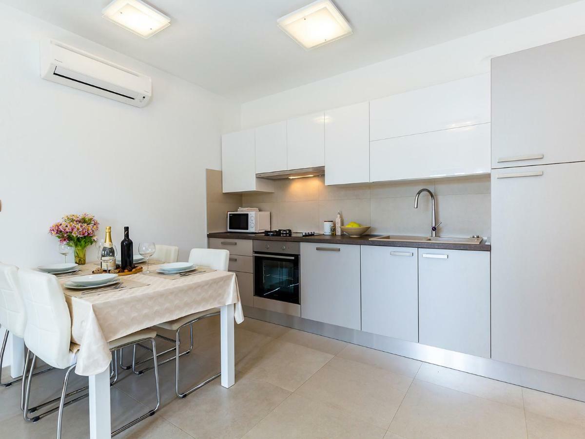 Apartments Gioia بوريتش المظهر الخارجي الصورة